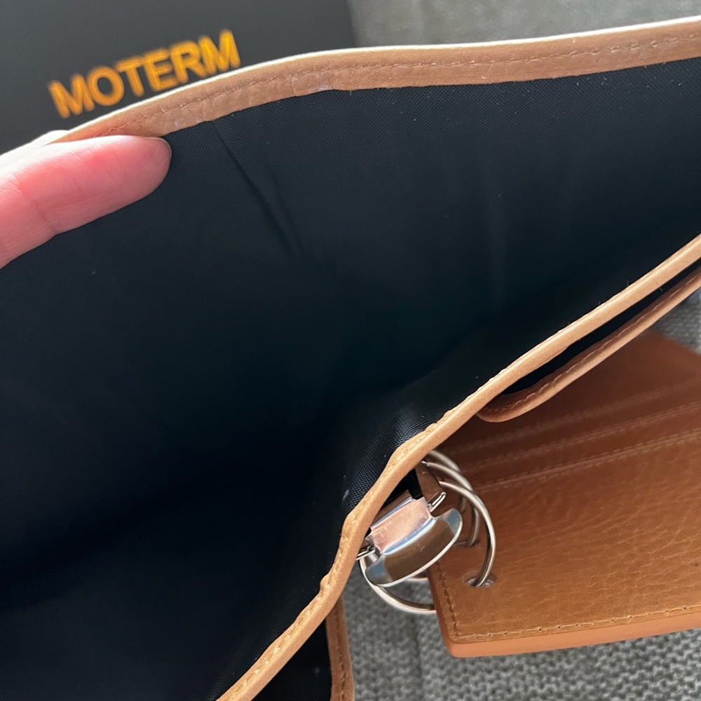 Moterm Leather 6 Rings Planner (Apricot) - Picture 4 of 6